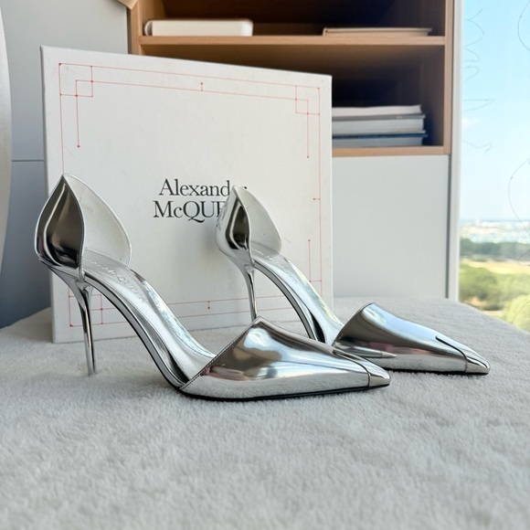 Alexander Mcqueen Nwt Metallic Stiletto 95 Mm Heel Pumps Eu 40 265 Mm